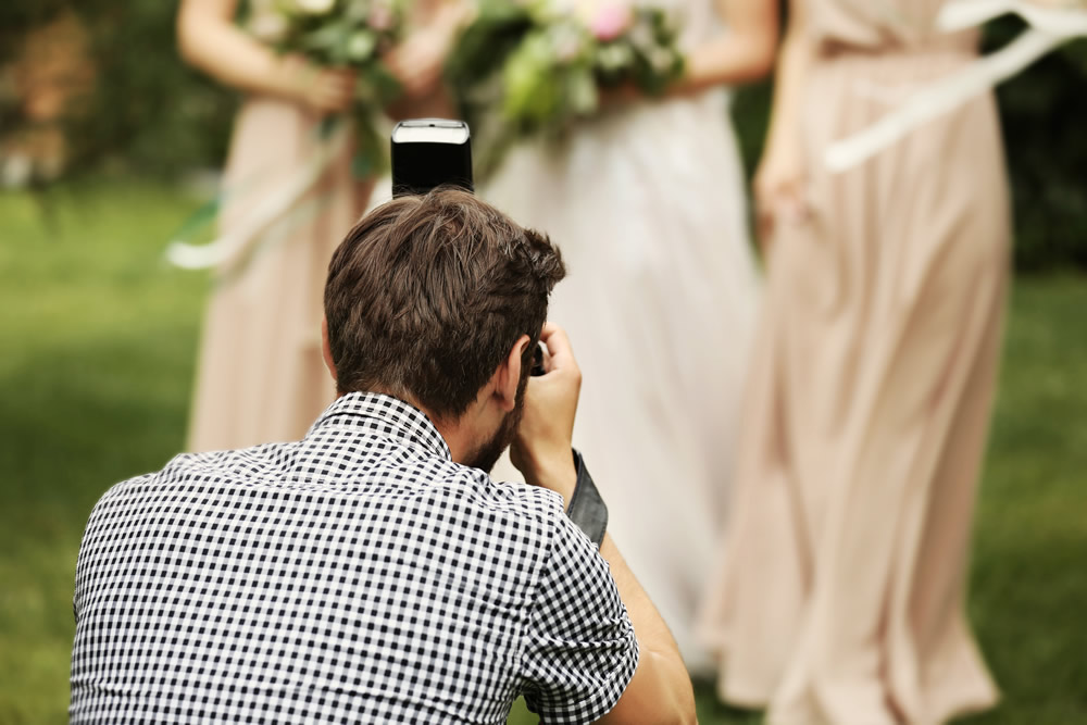 5 Reasons To Hire A Wedding Photographer In Bath For The Big Day