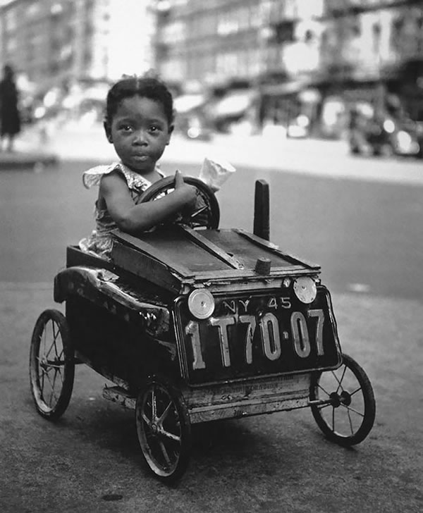 Historic Photos That Reveal the Simple Beauty of Childhood