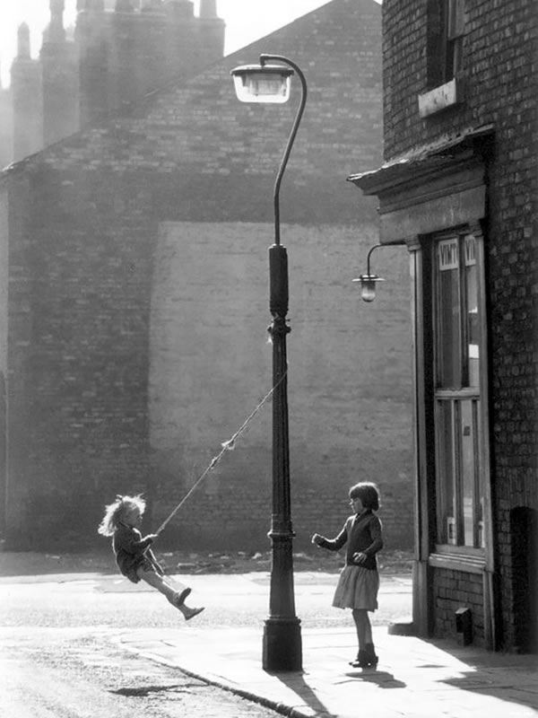 Historic Photos That Reveal the Simple Beauty of Childhood