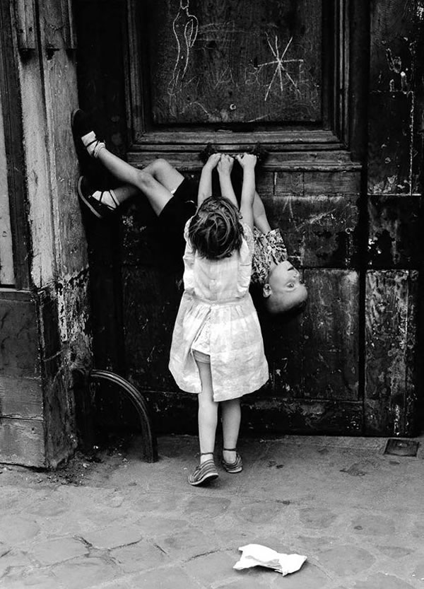 Historic Photos That Reveal the Simple Beauty of Childhood