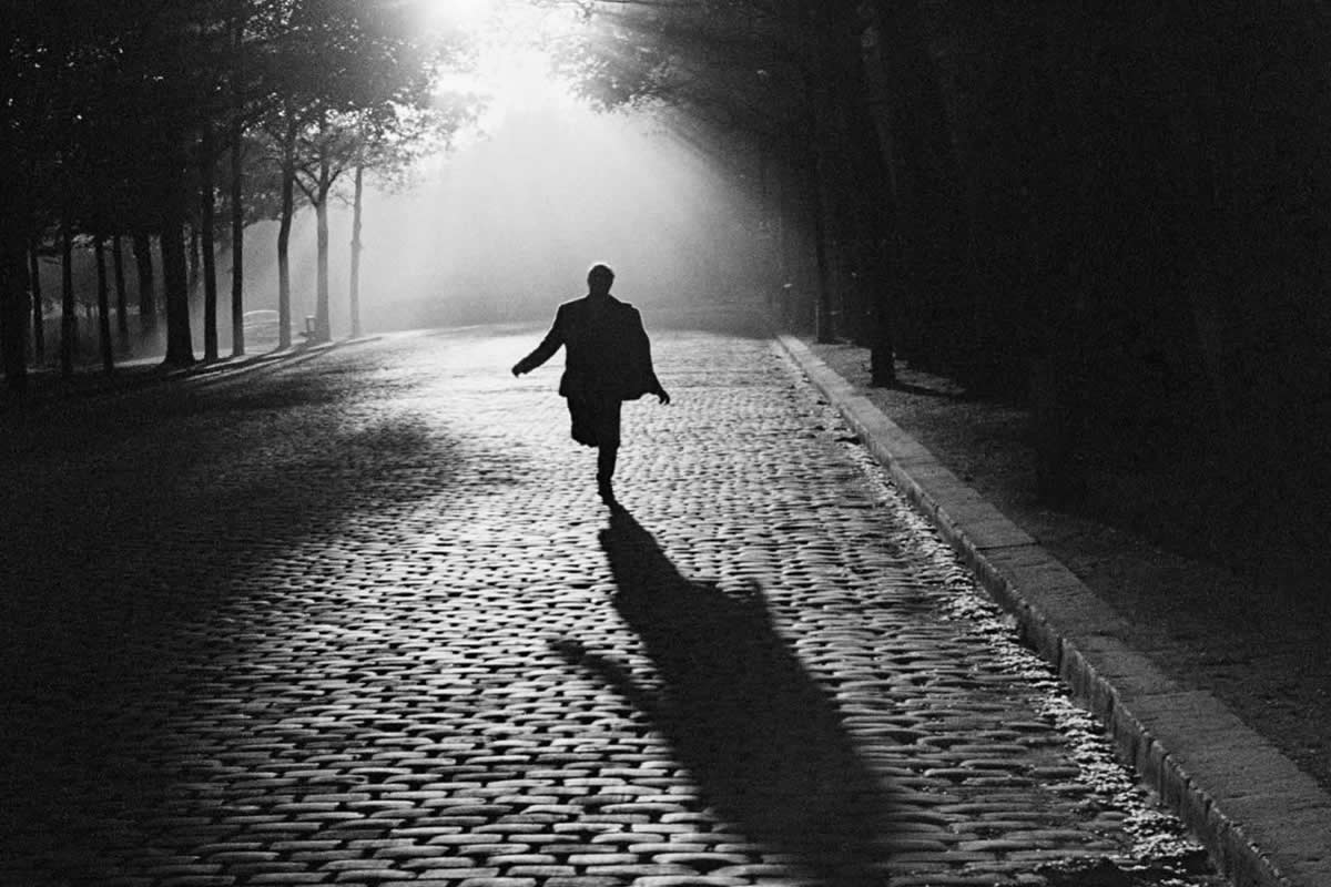 Analog Photographs That Capture the Timeless Beauty