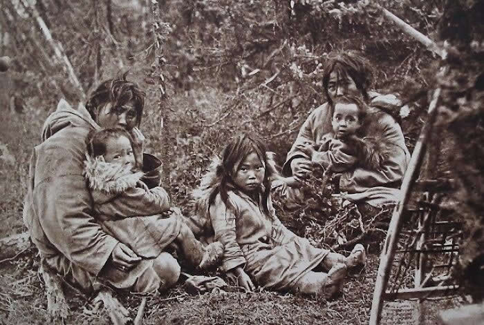 Malamut Indians In Alaska, 1920s - Rare Vintage Photos