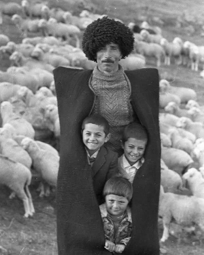 A shepherd from the village of Karakechdi with his children, Azerbaijan. (1980)s - Vintage Rare Historical Photos 