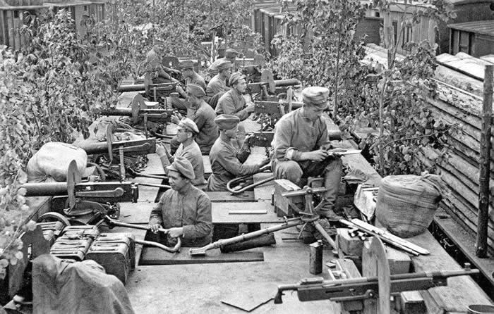 Soldiers of Czech legion on armoured train during Russian civil war (1918) - Vintage Rare Historical Photos 