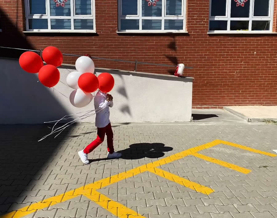 Street Photography by Ayla Guvenc Imir