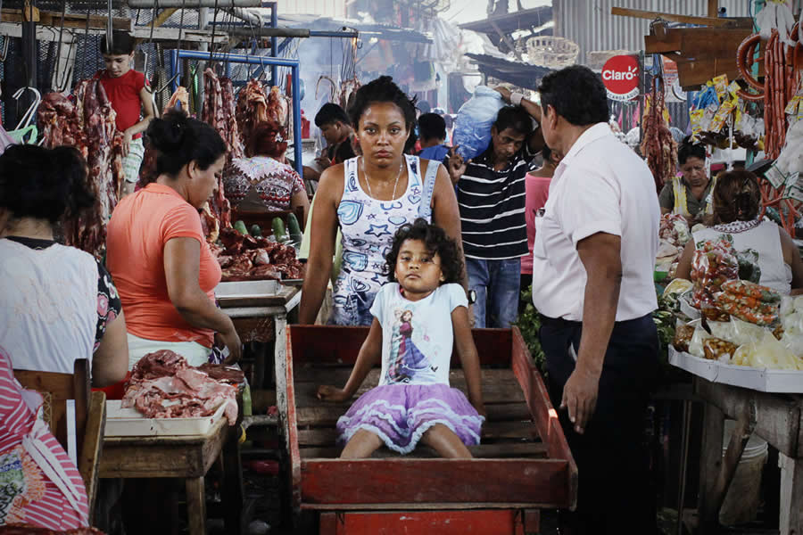 Street and Documentary Photography by Maria Plotnikova