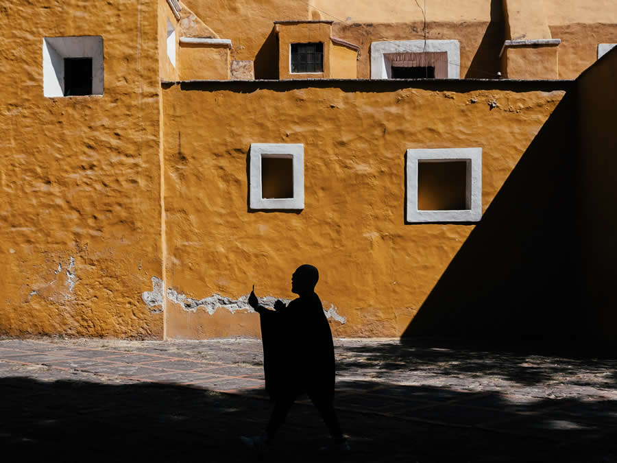 Street Photography by Federico Borobio