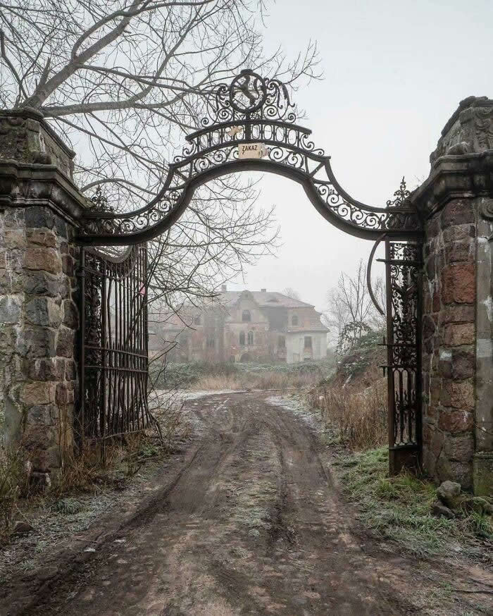 Gate To An Abandoned Mansion Somewhere In Poland - Haunting Abandoned Places