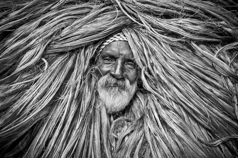 National Awards 1st Place, Bangladesh: "Threads of Life" by Pinu Rahman - 2026 Sony World Photography Awards