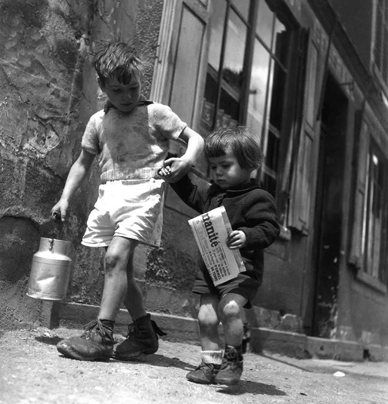 Black and White Photos by World-Renowned Photographers