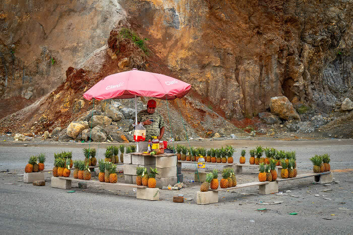Unearthed® Food For Sale: Ananas On The Road By Valentina Bollea - 2026 Food Photography Awards