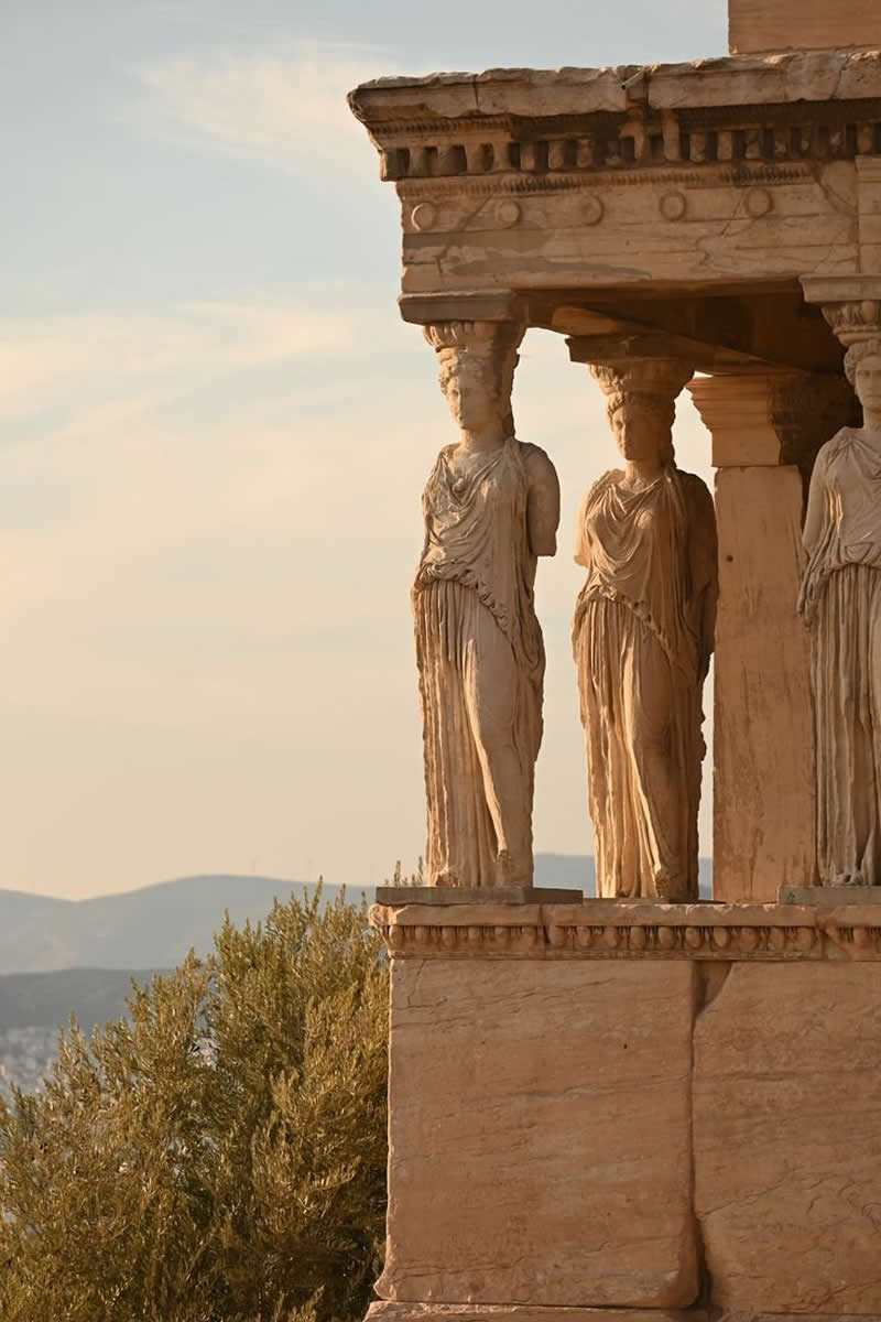 Timeless charm bathed in golden sunlight. Still elegant. Still unforgettable.