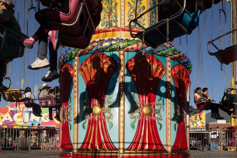 "Shadow Swings" by Kim Keller, USA - The Artist Gallery Awards 2026 Street Winners