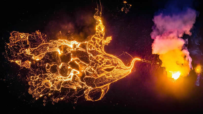 Aerial Photography - 2nd Place: Volcano Phoenix by Bronny, Germany - 35 Photography Awards