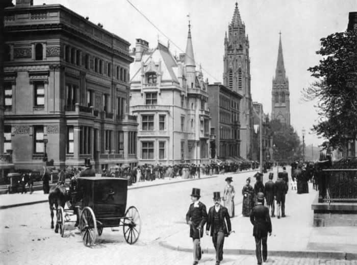 Old New York Revealed: 35 Rare Historical Photos That Capture Forgotten Moments 42 New York, 1889.