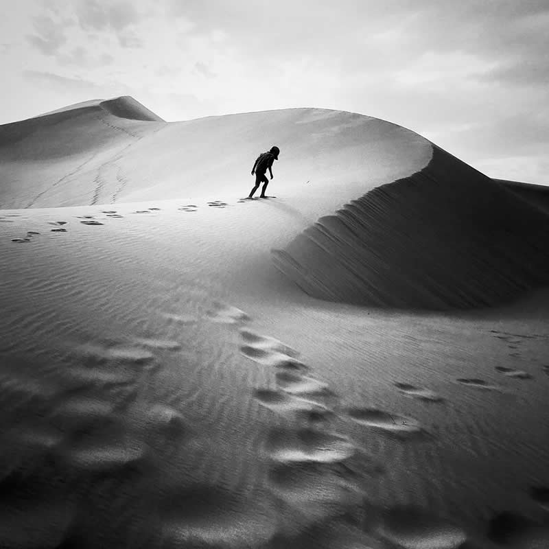 Shot on Phones: 33 Amazing Silhouette Photos That Redefine Mobile Photography 53 Little Explorer by Eva Haahti - Mobile Photography Awards Silhouettes Winners