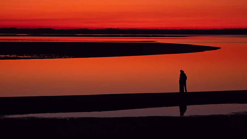 Shot on Phones: 33 Amazing Silhouette Photos That Redefine Mobile Photography 38 Eventide by David Grossman - Mobile Photography Awards Silhouettes Winners