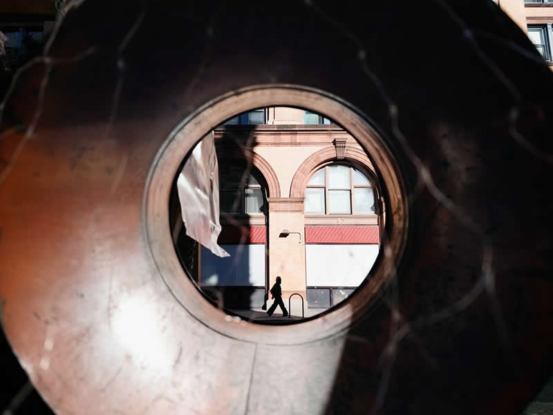 Shot on Phones: 33 Amazing Silhouette Photos That Redefine Mobile Photography 44 Urban Periscope by Roy Pan - Mobile Photography Awards Silhouettes Winners
