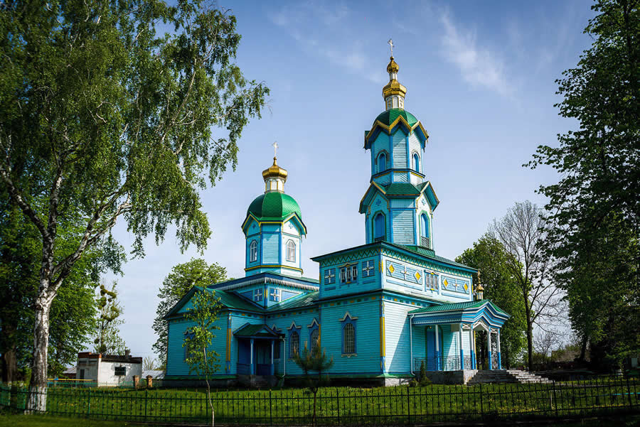 Church of the Intercession in Mykhailivka, Krasnopilka Municipality, Vinnytsia Oblast, Ukraine, by Yurii-mr - Wiki Loves Monuments Photo Contest Winners