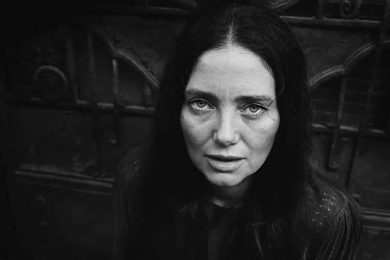 Capturing Resilience: 25 Winning Portraits From AAP Magazine's 2026 Awards 42 Entre Peau Et Masque by Marc Gaillot, France - AAP Magazine 2026 Portrait Awards Winners