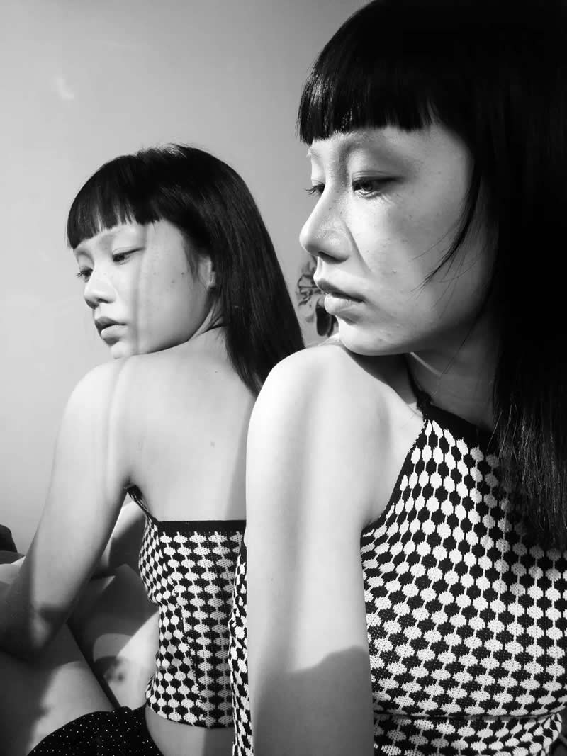Capturing Resilience: 25 Winning Portraits From AAP Magazine's 2026 Awards 32 Reflections of Self by Beidi Tu, China - AAP Magazine 2026 Portrait Awards Winners
