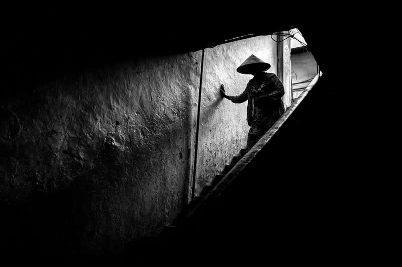Finding Beauty in Simplicity: 33 Poetic Black and White Photos by Alan Schaller 40 Black and White Minimalist Photography by Alan Schaller