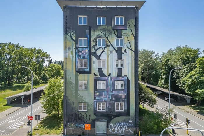 Hidden in Plain Sight: 40 Street Art Photos That Turn Walls Into Open-Air Galleries 67 Street Art Photos That Turn Walls Into Open-Air Galleries