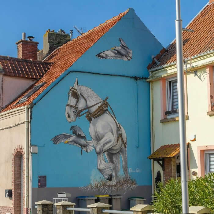 Hidden in Plain Sight: 40 Street Art Photos That Turn Walls Into Open-Air Galleries 46 Street Art Photos That Turn Walls Into Open-Air Galleries