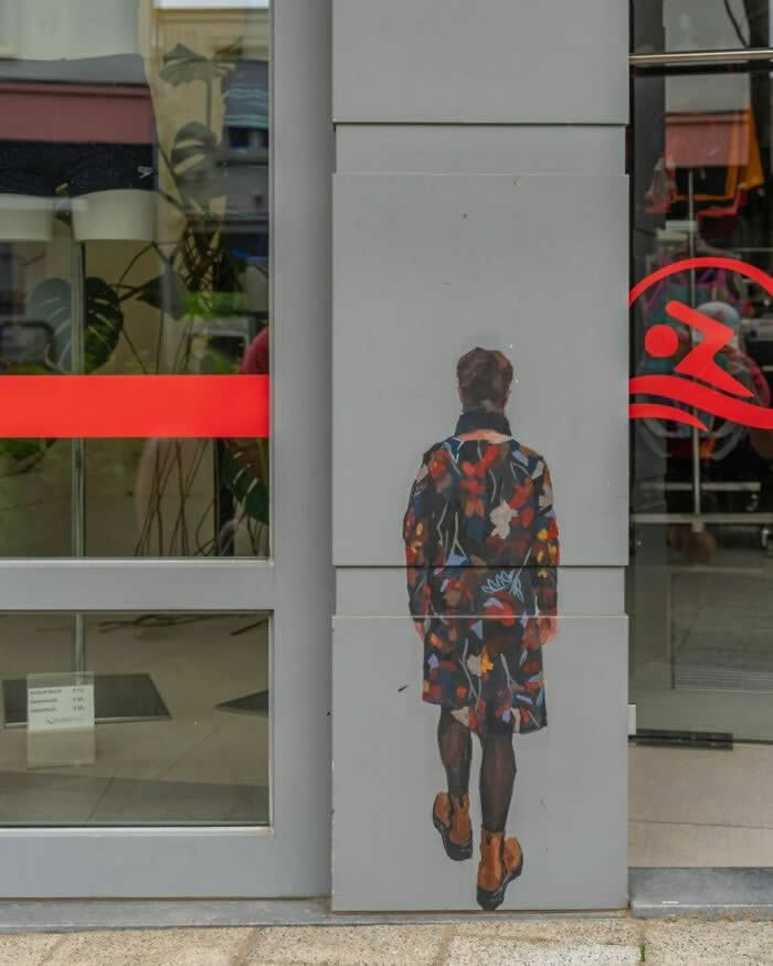 Hidden in Plain Sight: 40 Street Art Photos That Turn Walls Into Open-Air Galleries 78 Street Art Photos That Turn Walls Into Open-Air Galleries