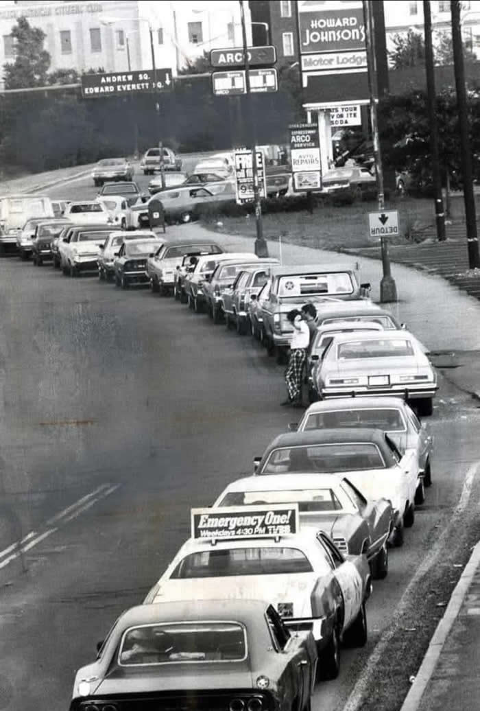 The Past Unfiltered: 36 Rare Historical Photos That Reveal the Human Side of History 43 People line up to buy gasoline during an oil embargo (1974). Oil embargoes in the 1970’s led to mass shortages and meant hours waiting at line at the pump