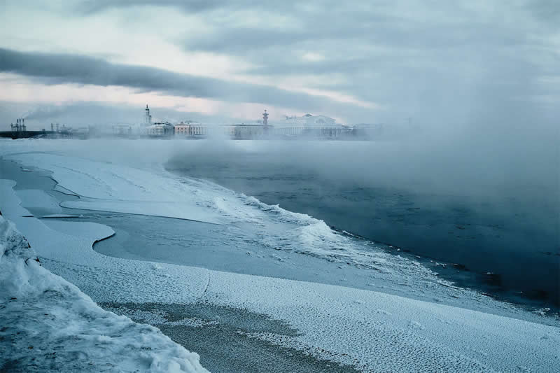 These Stunning Photos of Saint Petersburg in Winter Look Straight Out of a Movie 40 Saint Petersburg Snow Photos by Viktor Balaguer