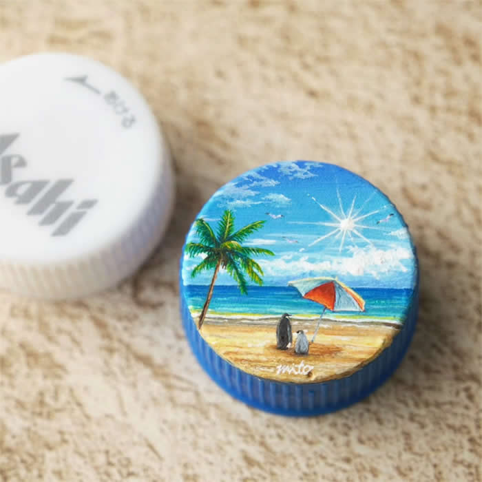 Tiny Worlds: 30 Hyper-Detailed Bottle Cap Paintings by Mito Nishikura That Defy Belief 49 Hyper-Detailed Bottle Cap Paintings by Mito Nishikura