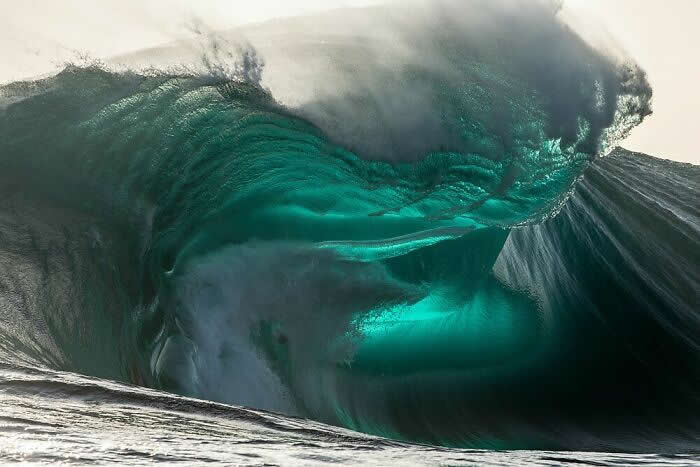 Visual Therapy: 33 Satisfying Photos Celebrating Perfect Symmetry and Balance 49 Turquoise Wave