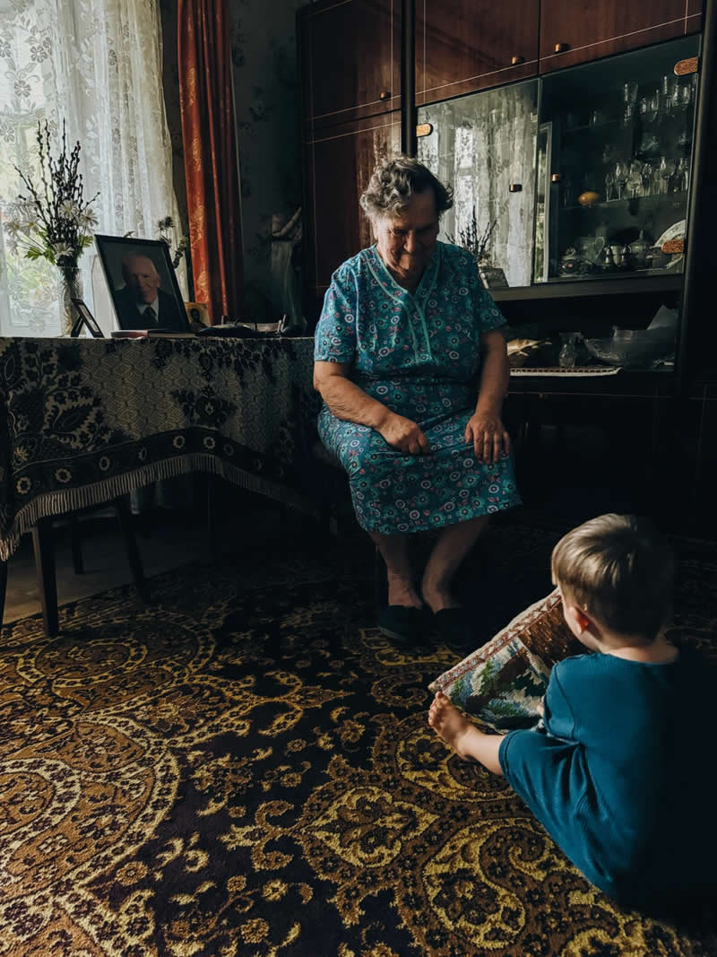iPhone Photography Awards 2026: 40 Winners That Prove Vision Matters More Than Gear 75 People: 2nd Place Winner by Iryna Nemyrovych, Ukraine - iPhone Photography Awards 2026 Winners