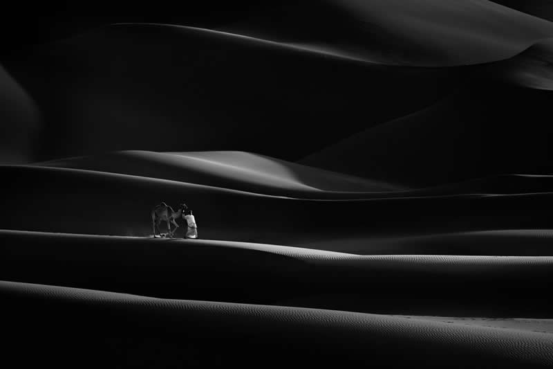 3rd Place Winner: A Whisper in the Sands by Mohamed Noufal, United Arab Emirates - Academy Photo Awards 2026 Black and White Winners