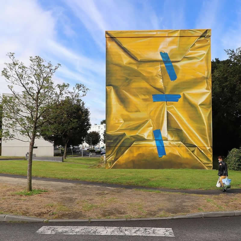 30 Epic Street Murals That Will Change the Way You See Cities That Prove Art Has No Boundaries 55 Wall in Morlaix, France - Epic Street Murals That Will Change the Way You See Cities