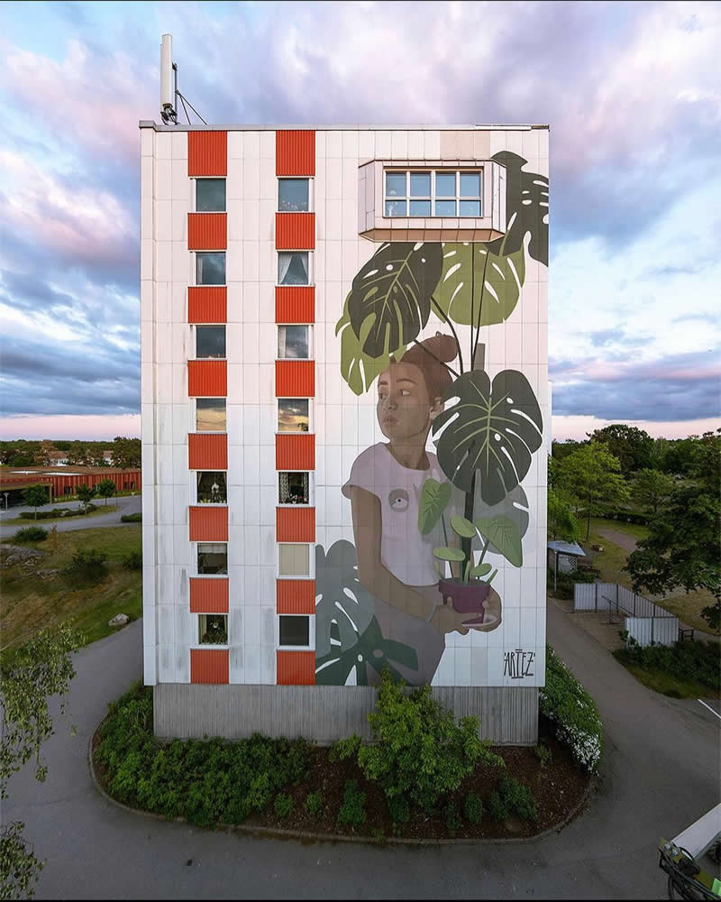 Celebrate Creativity: 30 Epic Street Murals That Will Change the Way You See Cities 35 Wall in Oskarshamn, Sweden - Epic Street Murals That Will Change the Way You See Cities