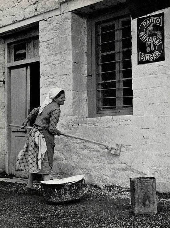 Black and White Photos by Master Photographers